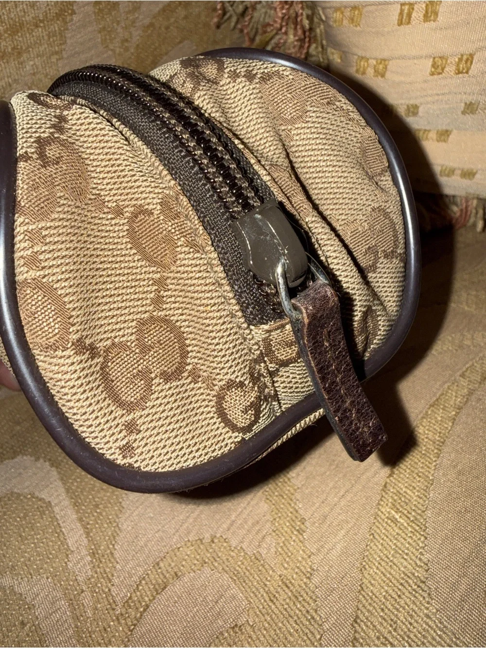 Vintage Gucci GG Canvas DressCosmetic Pouch - Model 138044 preloved